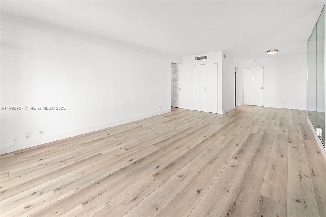 Vendido Recientemente: $499,000 (1 camas, 1 baños, 837 Pies cuadrados)