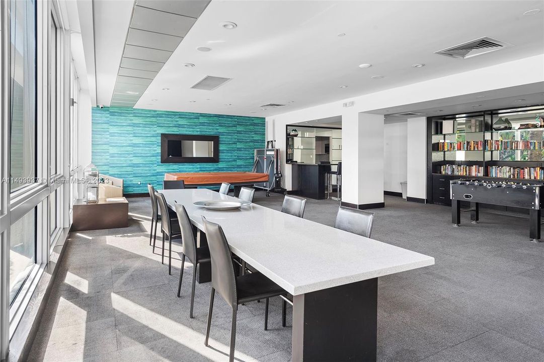 Vendido Recientemente: $499,000 (1 camas, 1 baños, 837 Pies cuadrados)