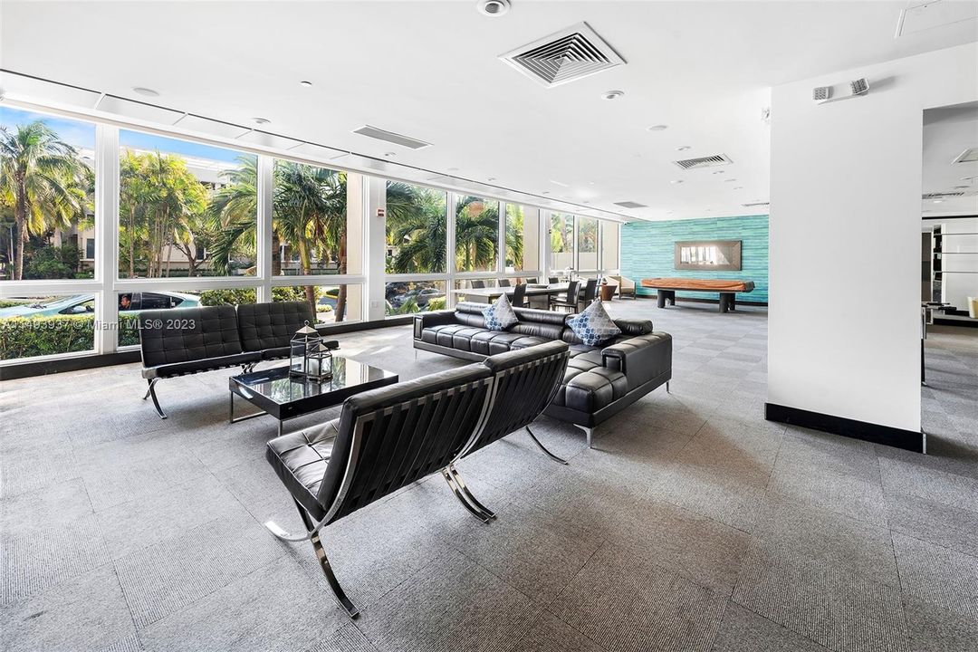 Vendido Recientemente: $499,000 (1 camas, 1 baños, 837 Pies cuadrados)