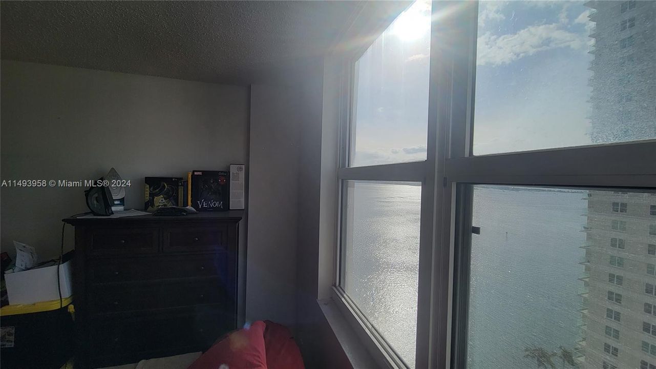 Недавно продано: $420,000 (1 спален, 1 ванн, 735 Квадратных фут)