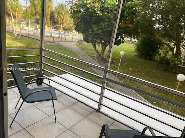 Недавно арендовано: $2,150 (2 спален, 2 ванн, 952 Квадратных фут)