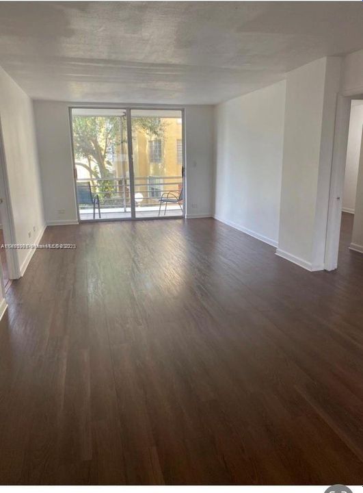 Недавно арендовано: $2,150 (2 спален, 2 ванн, 952 Квадратных фут)