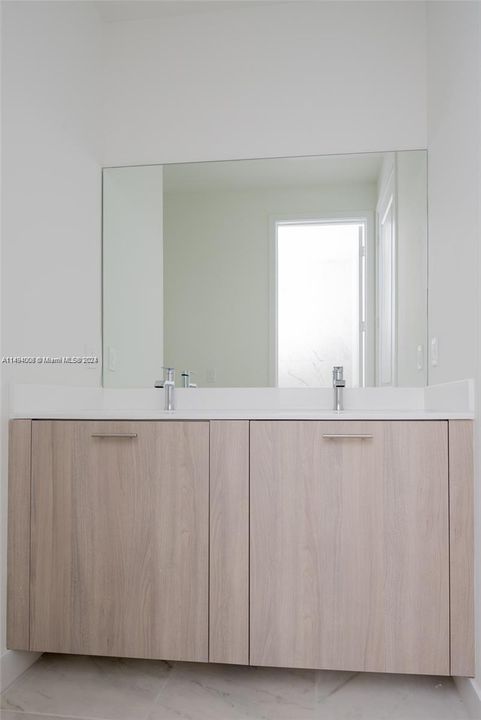 Recently Rented: $6,900 (4 beds, 3 baths, 2378 Square Feet)