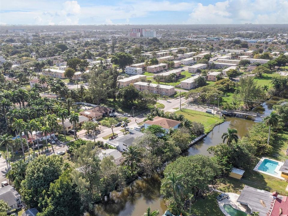 Recently Sold: $750,000 (5 beds, 4 baths, 2962 Square Feet)