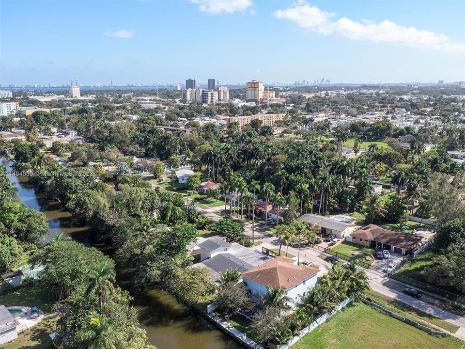 Recently Sold: $750,000 (5 beds, 4 baths, 2962 Square Feet)