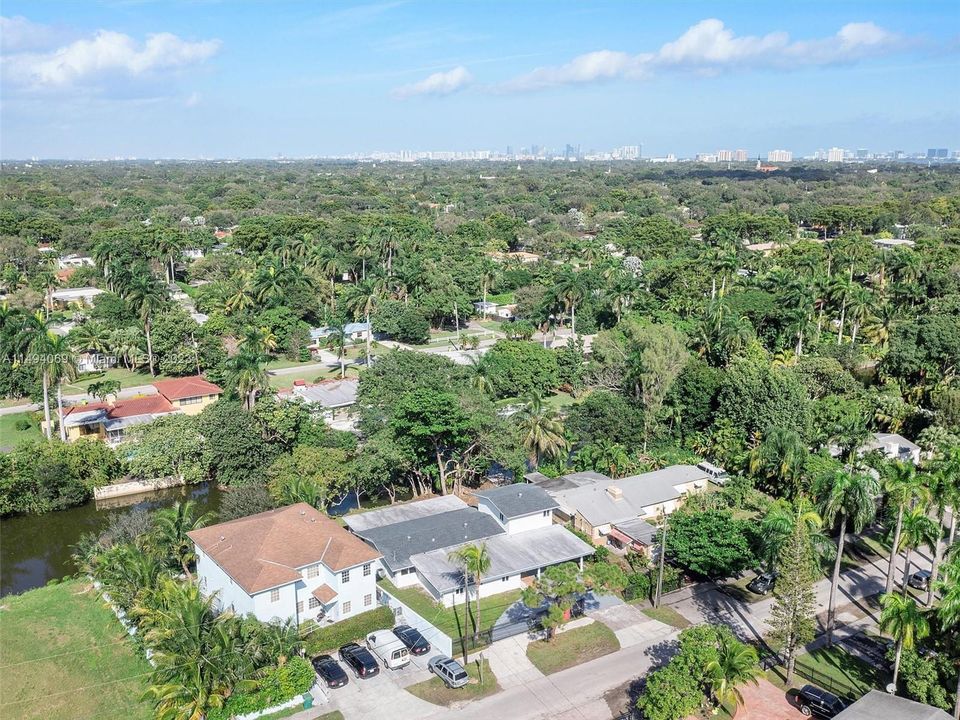 Recently Sold: $750,000 (5 beds, 4 baths, 2962 Square Feet)