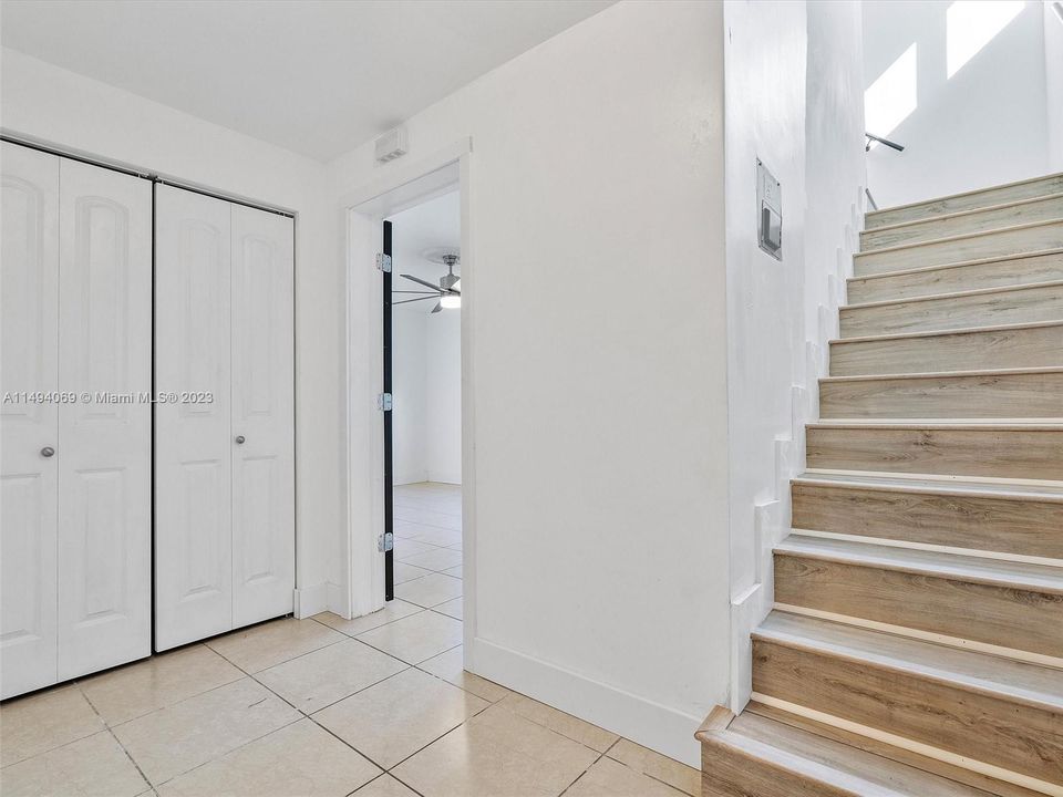 Entryway to Ensuite Bedroom