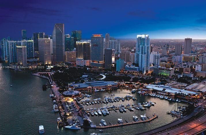 Недавно арендовано: $3,200 (1 спален, 2 ванн, 1006 Квадратных фут)