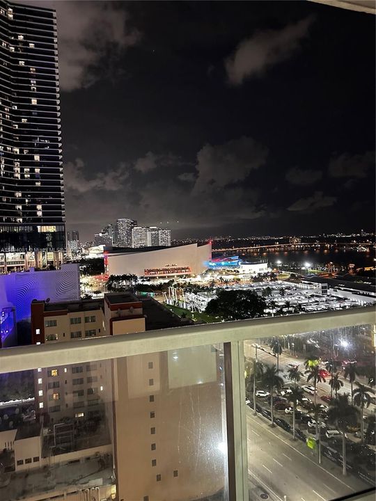 Недавно арендовано: $3,200 (1 спален, 2 ванн, 1006 Квадратных фут)