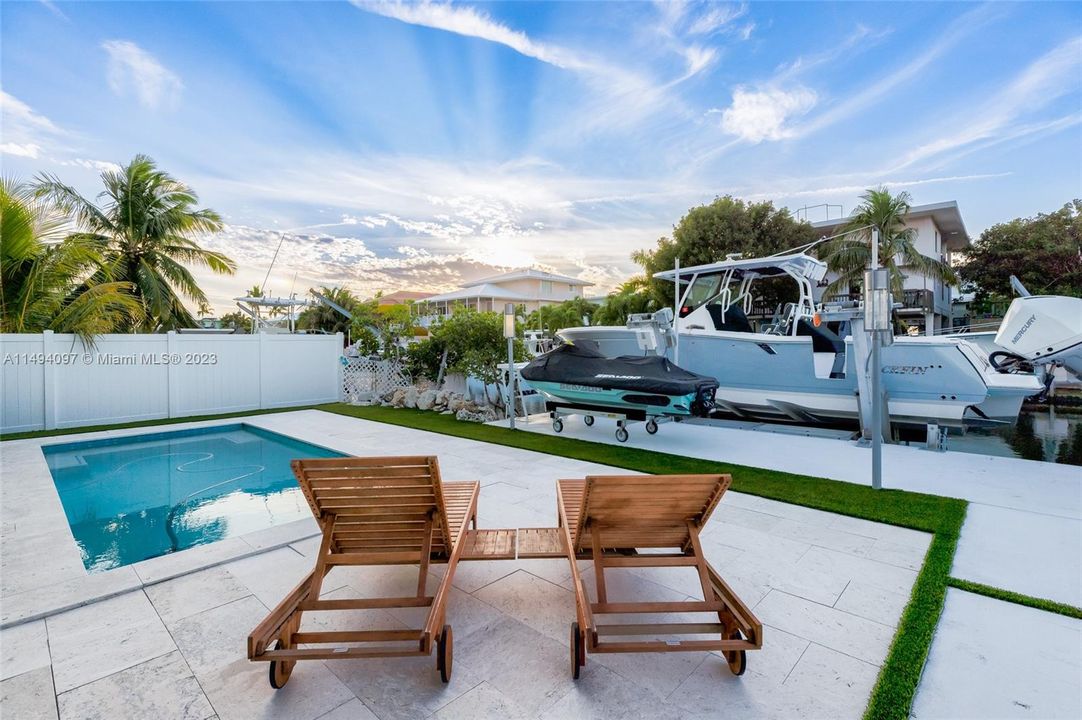 Recently Sold: $3,289,000 (5 beds, 4 baths, 3355 Square Feet)