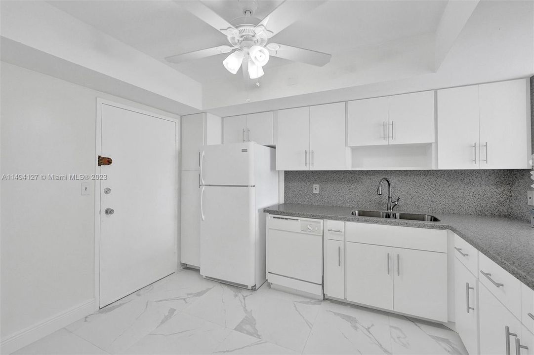 Недавно арендовано: $1,850 (1 спален, 2 ванн, 861 Квадратных фут)