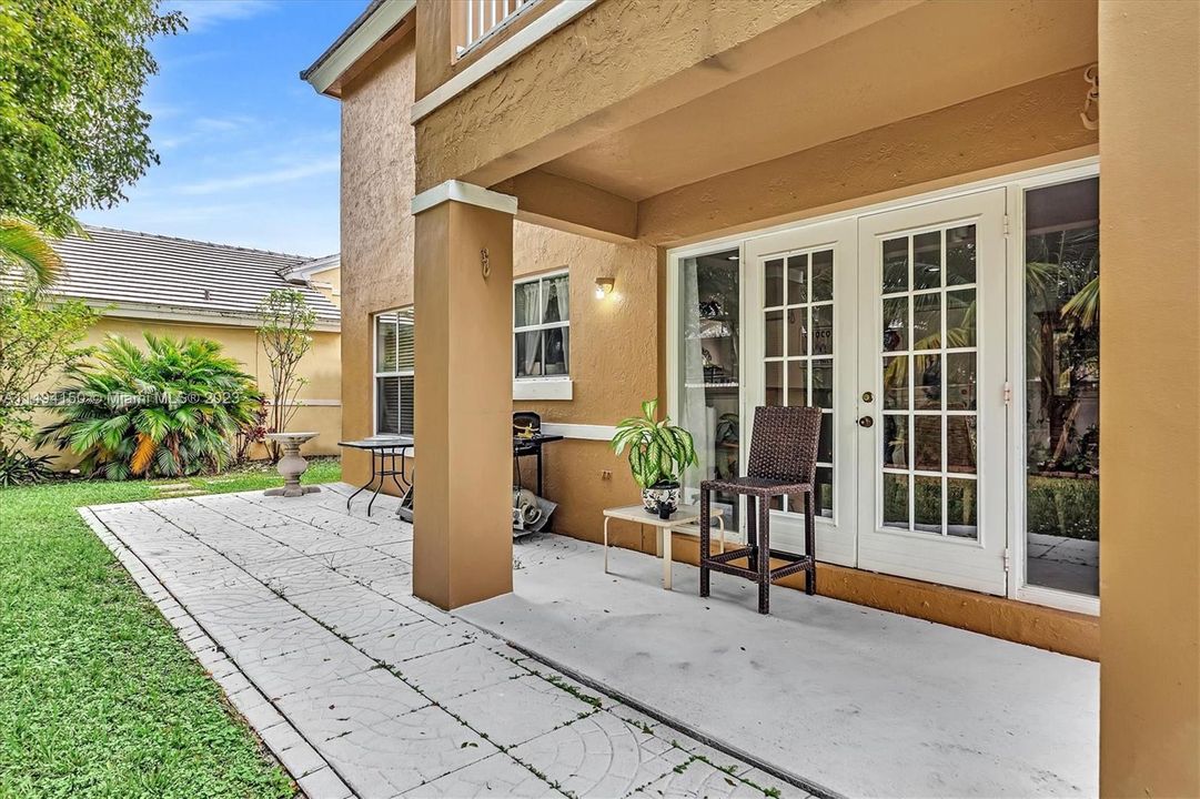 Recently Sold: $490,000 (3 beds, 2 baths, 1500 Square Feet)