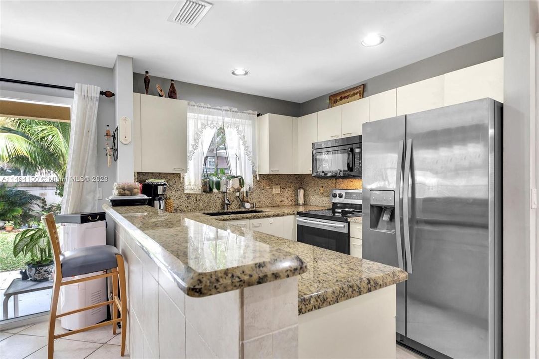 Recently Sold: $490,000 (3 beds, 2 baths, 1500 Square Feet)