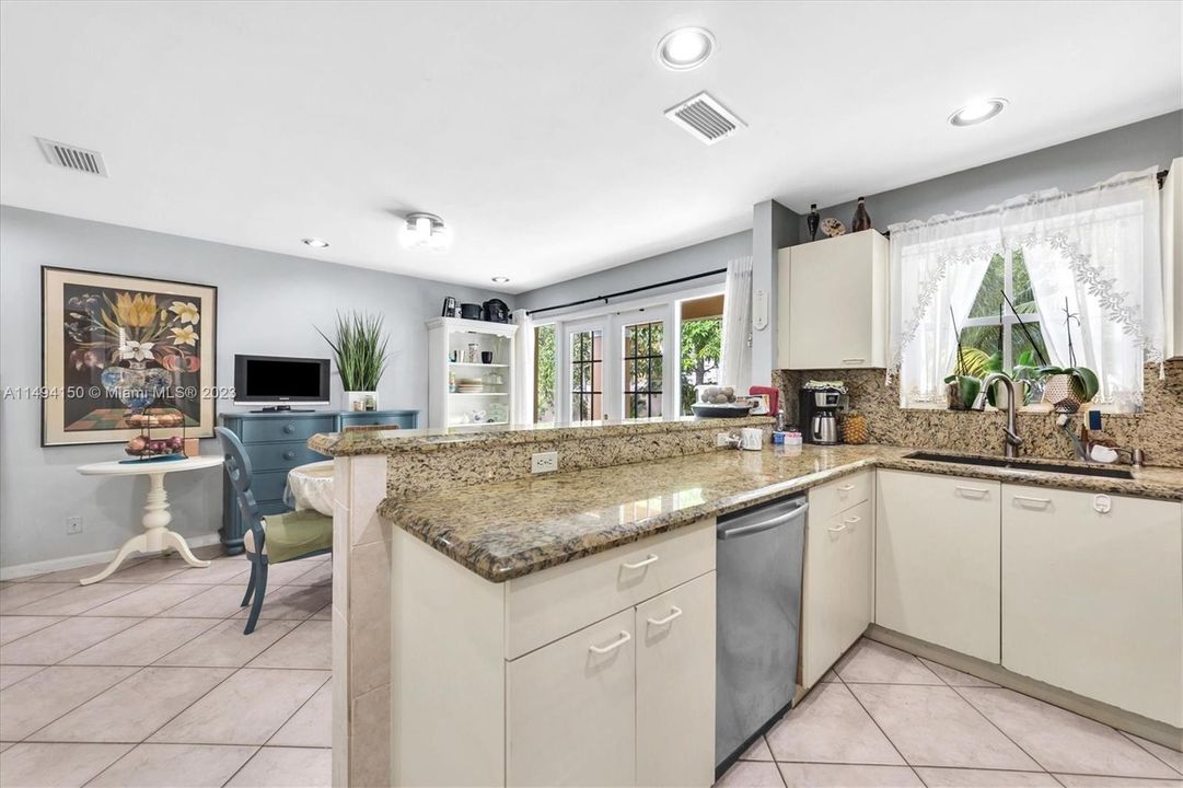 Recently Sold: $490,000 (3 beds, 2 baths, 1500 Square Feet)