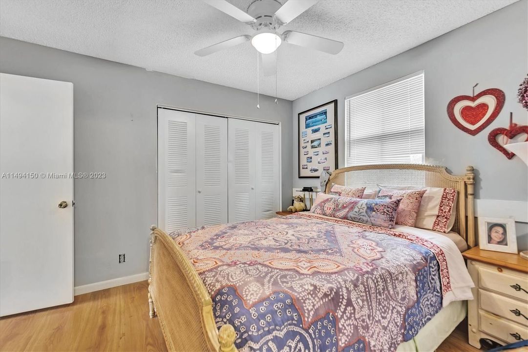 Recently Sold: $490,000 (3 beds, 2 baths, 1500 Square Feet)