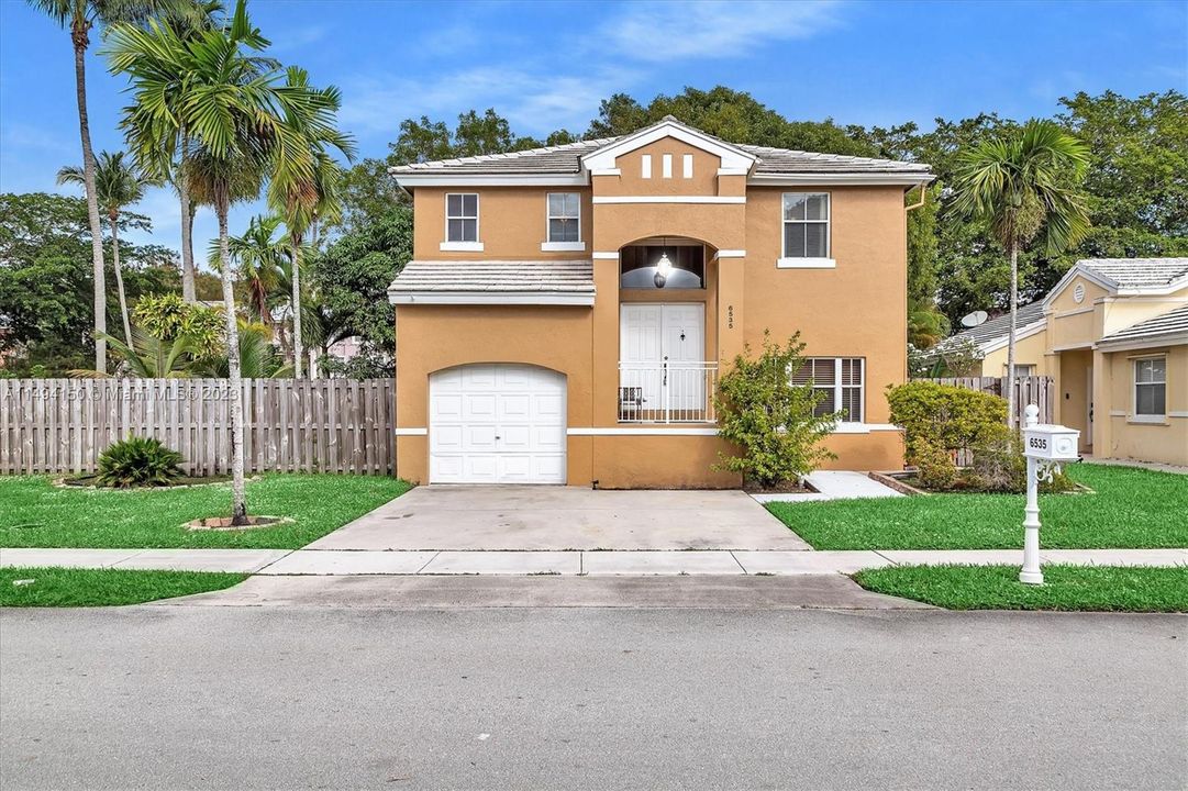 Recently Sold: $490,000 (3 beds, 2 baths, 1500 Square Feet)