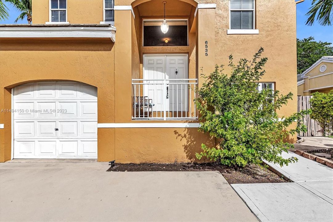 Recently Sold: $490,000 (3 beds, 2 baths, 1500 Square Feet)