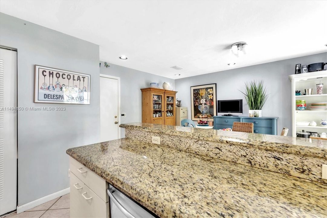 Recently Sold: $490,000 (3 beds, 2 baths, 1500 Square Feet)