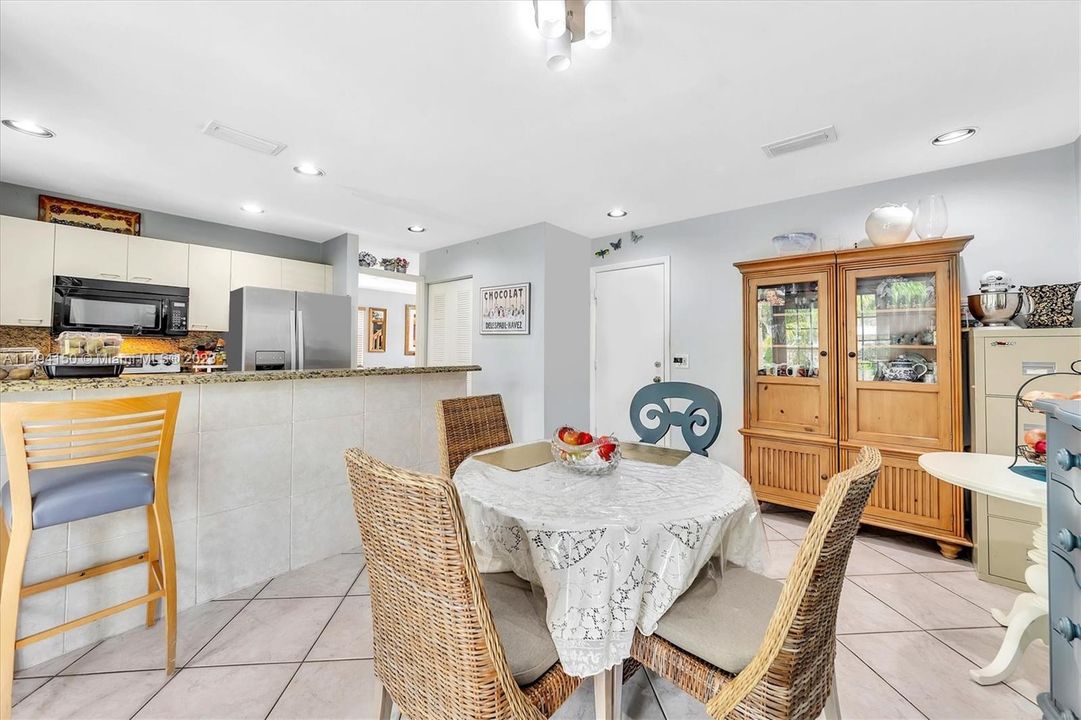 Recently Sold: $490,000 (3 beds, 2 baths, 1500 Square Feet)