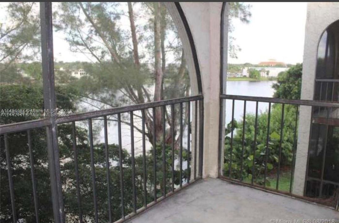 Recently Sold: $107,000 (1 beds, 1 baths, 1000 Square Feet)