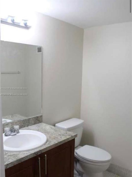 Recently Sold: $107,000 (1 beds, 1 baths, 1000 Square Feet)