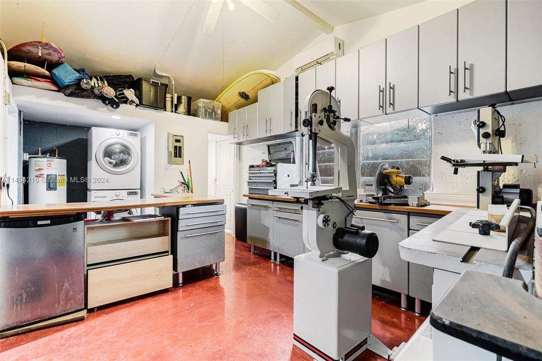 最近售出: $699,000 (3 贝兹, 2 浴室, 1766 平方英尺)