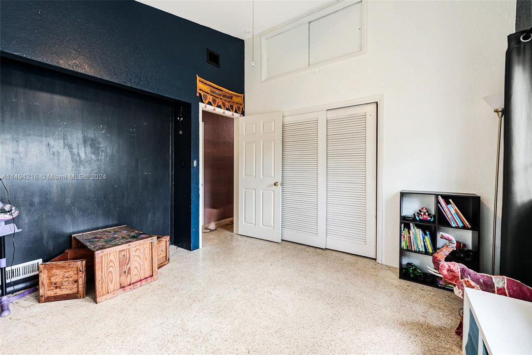 最近售出: $699,000 (3 贝兹, 2 浴室, 1766 平方英尺)