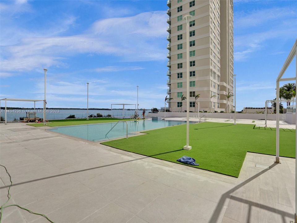 Недавно продано: $379,900 (1 спален, 1 ванн, 708 Квадратных фут)