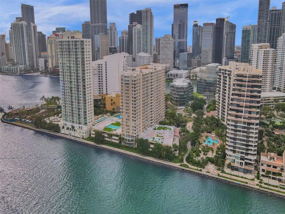 Недавно продано: $379,900 (1 спален, 1 ванн, 708 Квадратных фут)