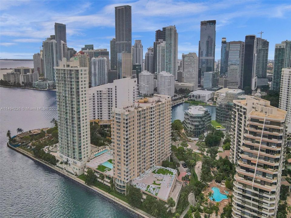 Недавно продано: $379,900 (1 спален, 1 ванн, 708 Квадратных фут)