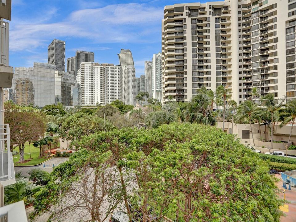 Недавно продано: $379,900 (1 спален, 1 ванн, 708 Квадратных фут)