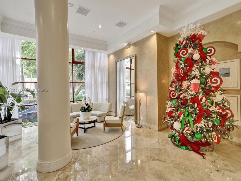 Недавно продано: $379,900 (1 спален, 1 ванн, 708 Квадратных фут)