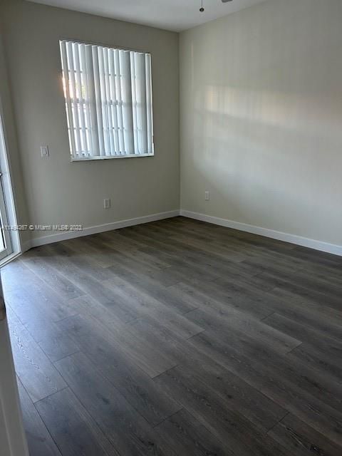 Недавно арендовано: $3,000 (2 спален, 2 ванн, 1077 Квадратных фут)