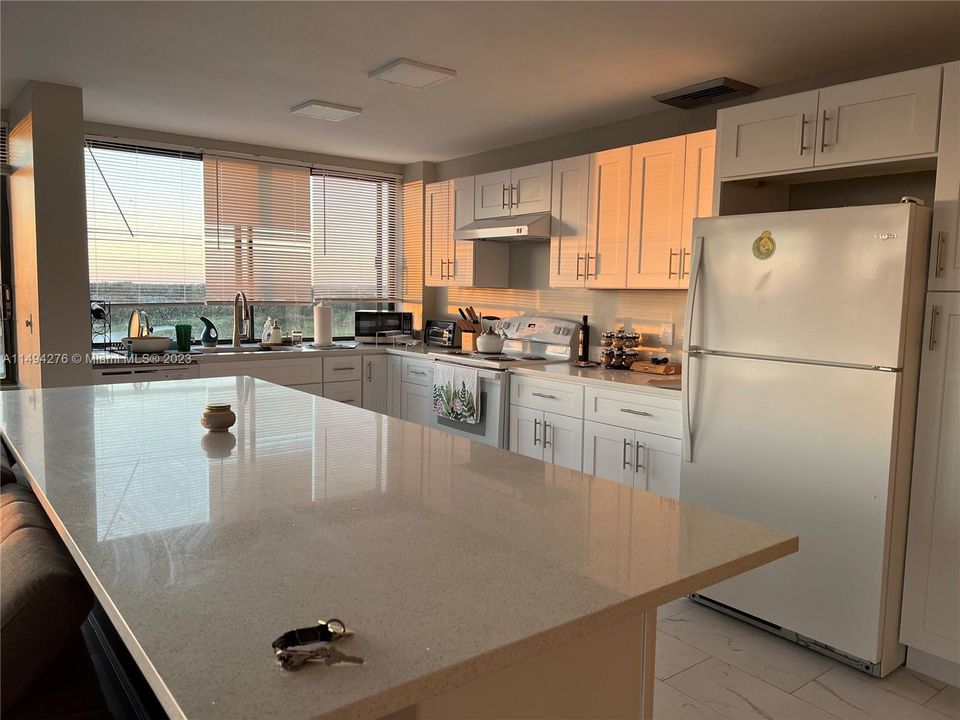 Recently Rented: $1,950 (2 beds, 2 baths, 1194 Square Feet)