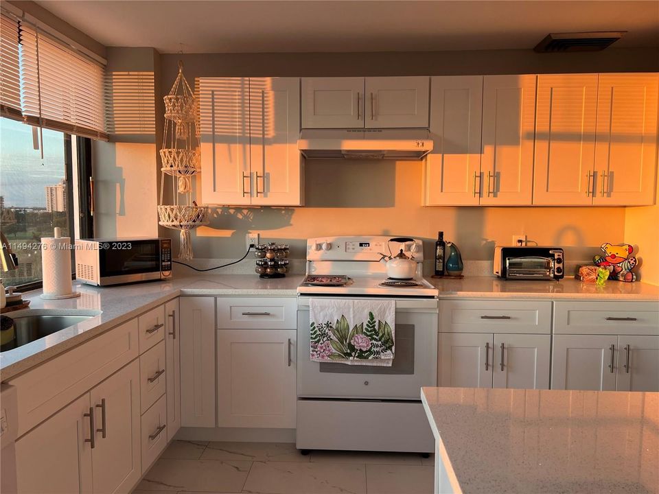 Recently Rented: $1,950 (2 beds, 2 baths, 1194 Square Feet)