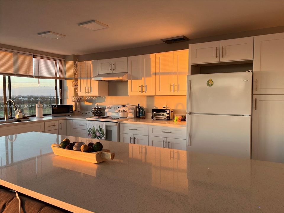 Recently Rented: $1,950 (2 beds, 2 baths, 1194 Square Feet)