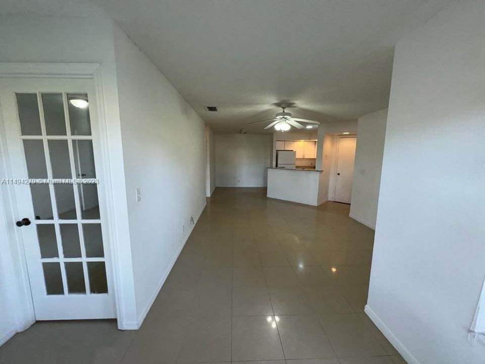 Recently Rented: $1,700 (1 beds, 1 baths, 712 Square Feet)