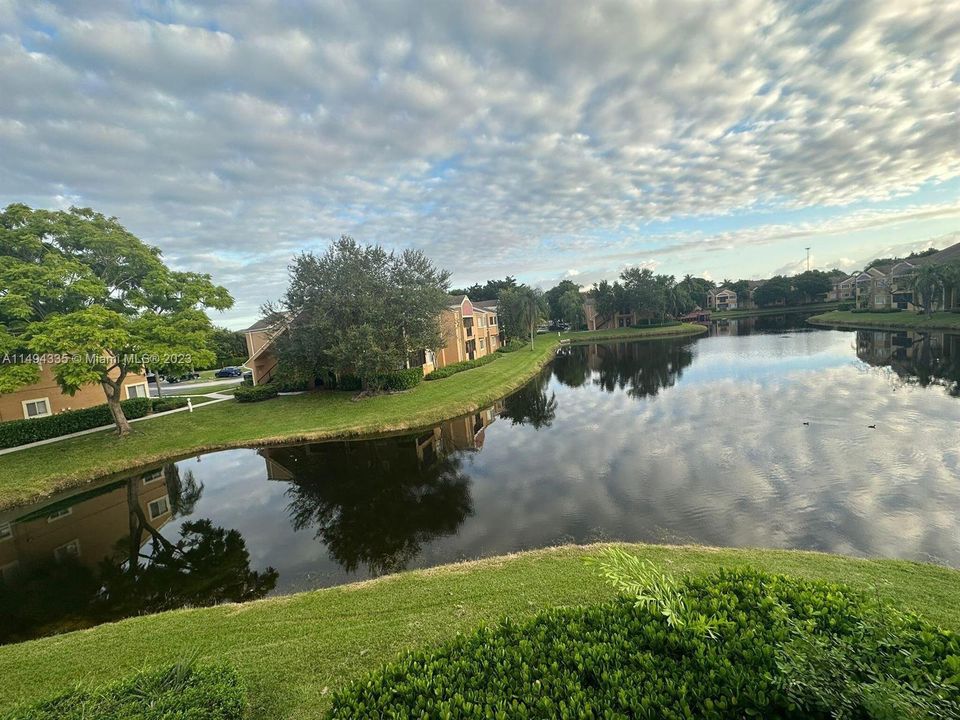 Recently Rented: $2,200 (3 beds, 2 baths, 1113 Square Feet)