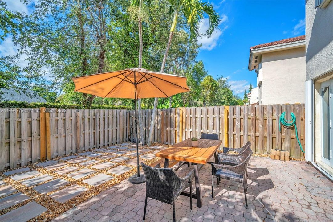 最近售出: $590,000 (3 贝兹, 3 浴室, 1790 平方英尺)