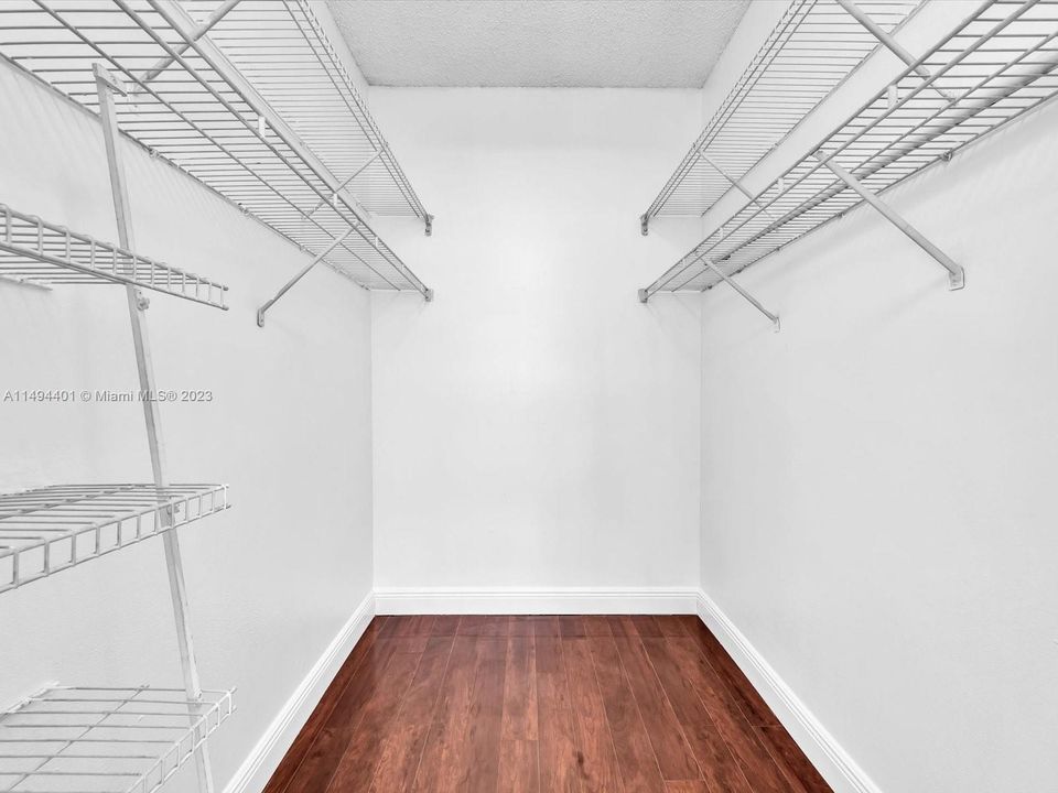 Recently Rented: $2,100 (2 beds, 2 baths, 854 Square Feet)