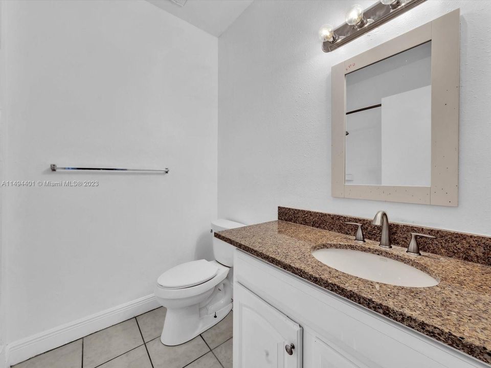 Recently Rented: $2,100 (2 beds, 2 baths, 854 Square Feet)