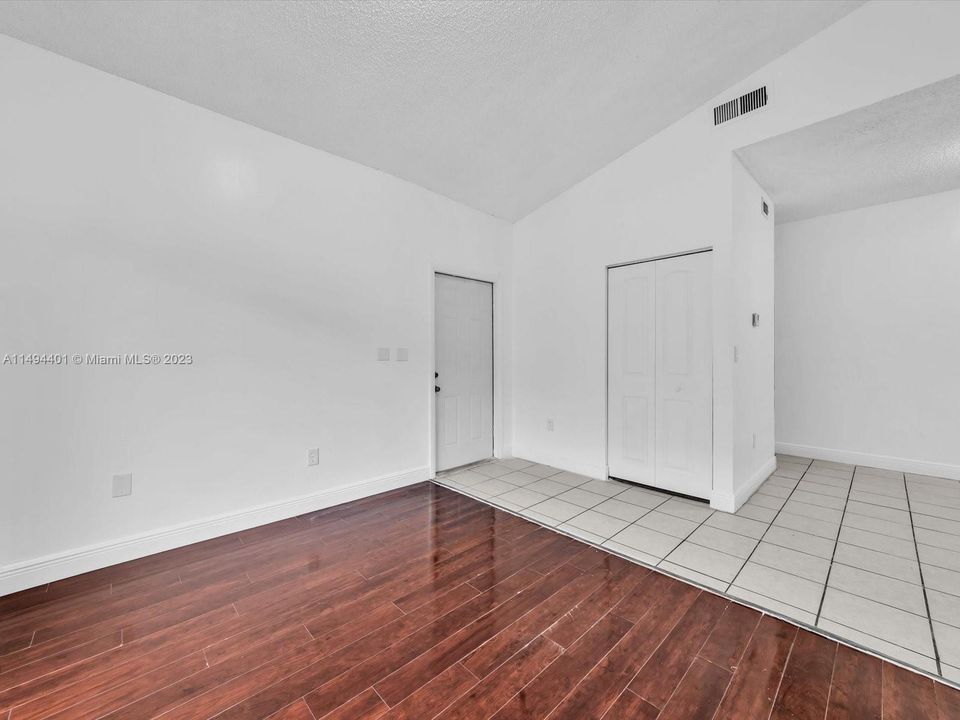 Recently Rented: $2,100 (2 beds, 2 baths, 854 Square Feet)