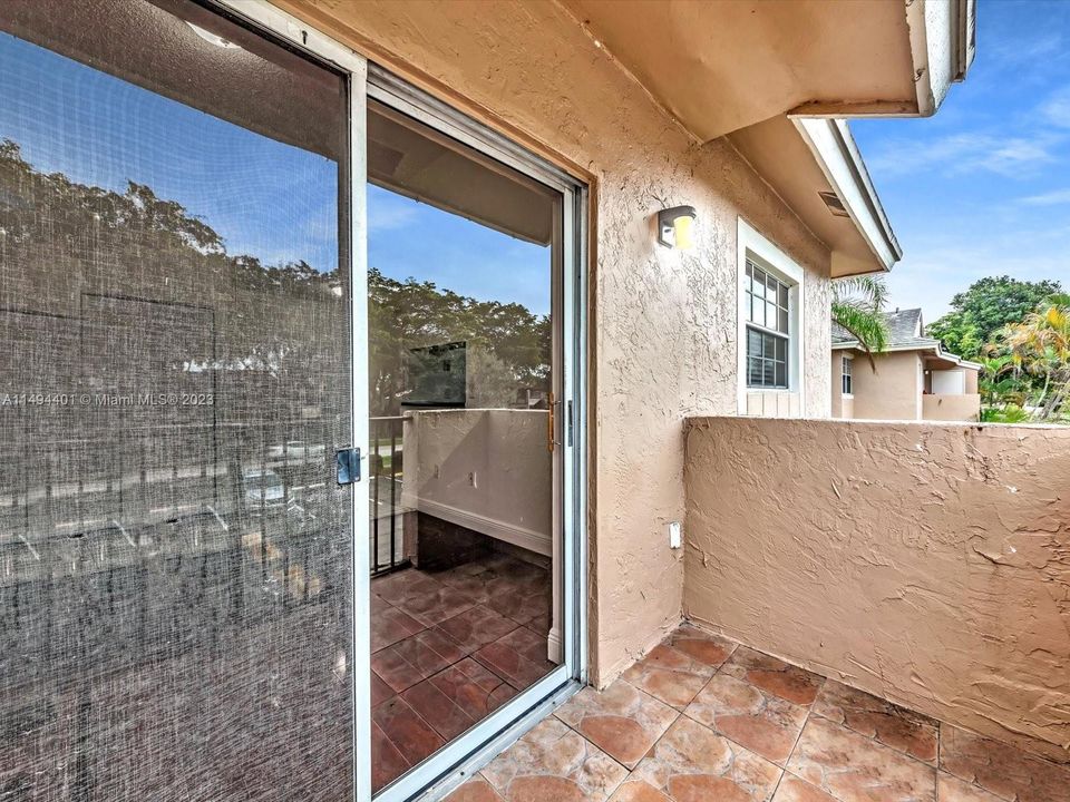 Recently Rented: $2,100 (2 beds, 2 baths, 854 Square Feet)