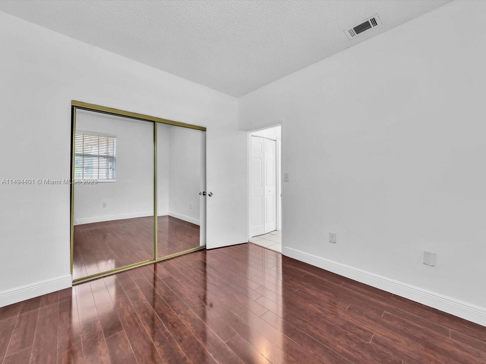 Recently Rented: $2,100 (2 beds, 2 baths, 854 Square Feet)