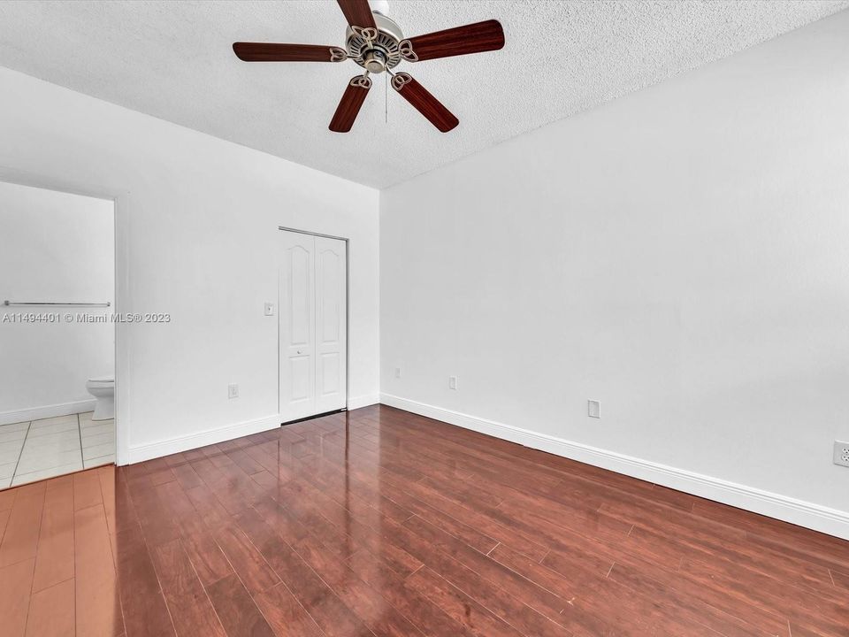 Recently Rented: $2,100 (2 beds, 2 baths, 854 Square Feet)