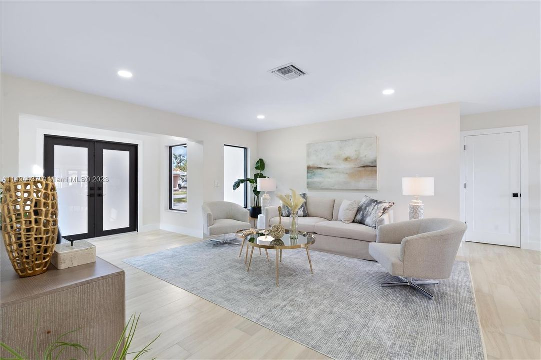 最近售出: $1,850,000 (3 贝兹, 2 浴室, 2344 平方英尺)