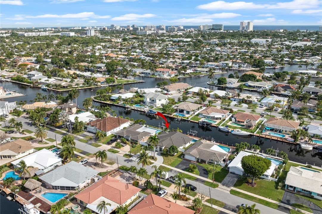 最近售出: $1,850,000 (3 贝兹, 2 浴室, 2344 平方英尺)