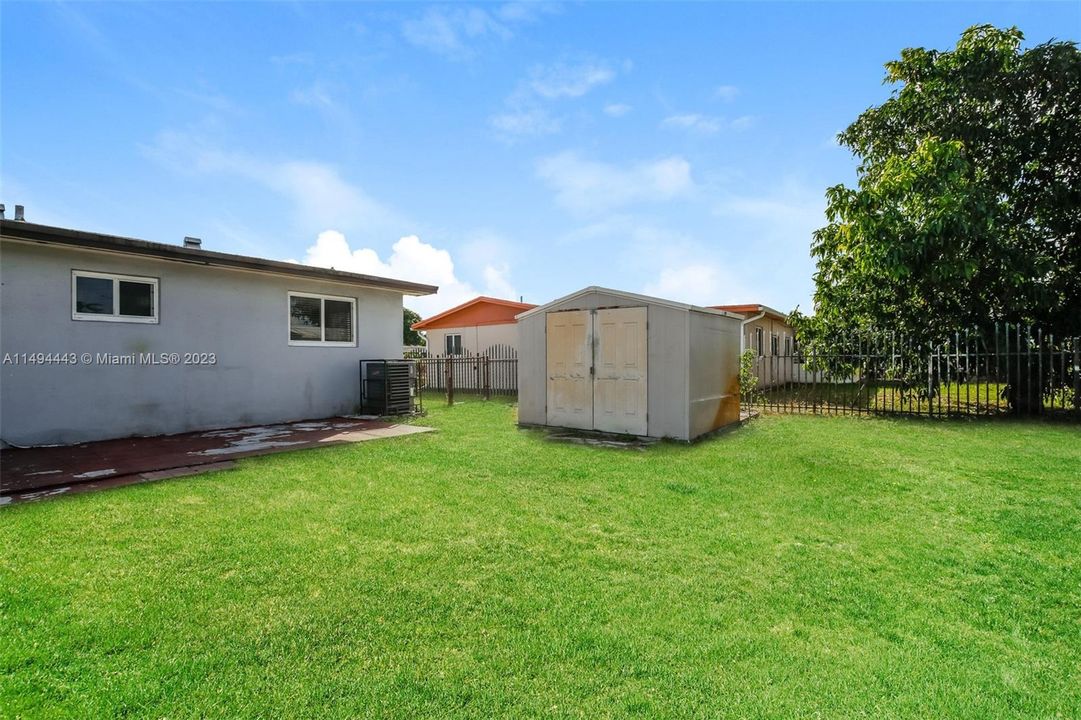 Recently Rented: $2,710 (3 beds, 2 baths, 1128 Square Feet)