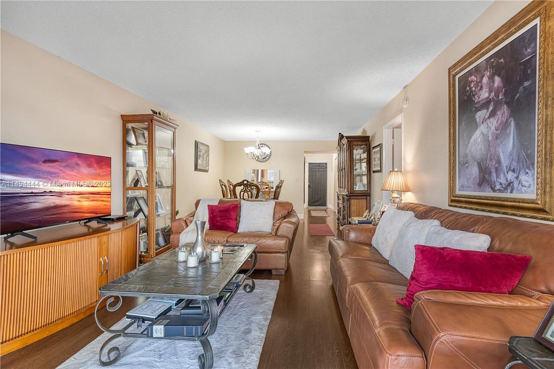 Recently Sold: $170,000 (2 beds, 2 baths, 1100 Square Feet)