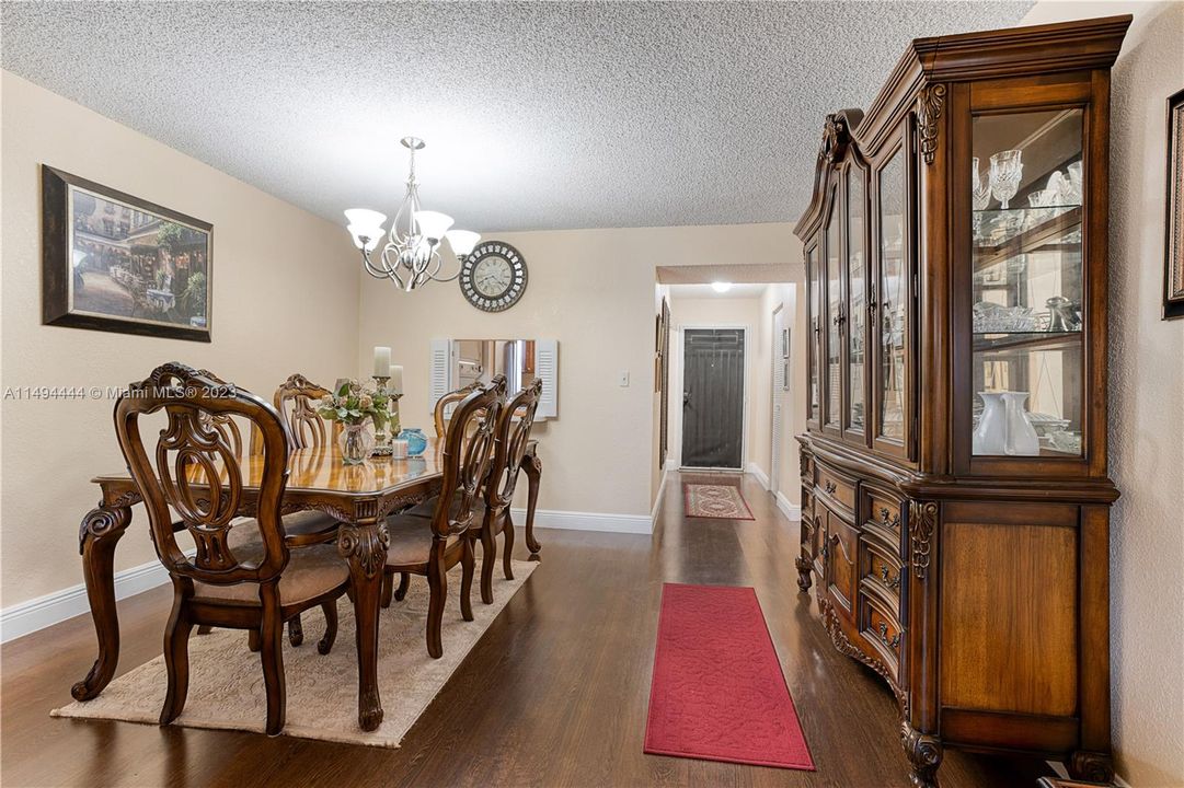 Recently Sold: $170,000 (2 beds, 2 baths, 1100 Square Feet)